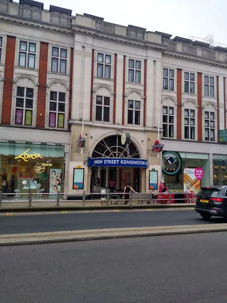 High Street Kensington station